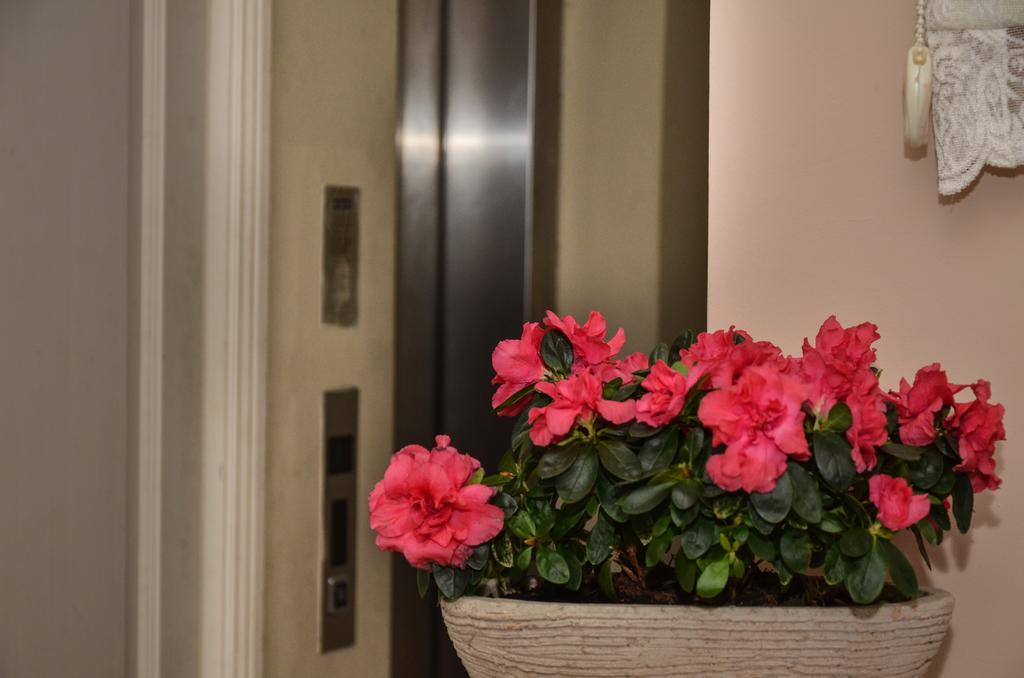 Omer Hayyam Suites イスタンブール エクステリア 写真